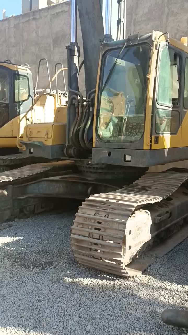 بیل 2008 ولوو کم کار360|خودرو سنگین|اصفهان, سیچان|دیوار