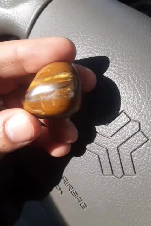 سنگ معدنی چشم ببر|کلکسیون اشیاء عتیقه|رشت, پیرکلاچای|دیوار