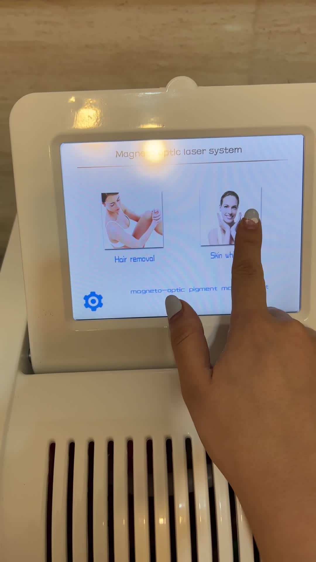 دستگاه لیزر رفع موهای زاید و لک های پوستی|آرایشی، بهداشتی، درمانی|تبریز, |دیوار