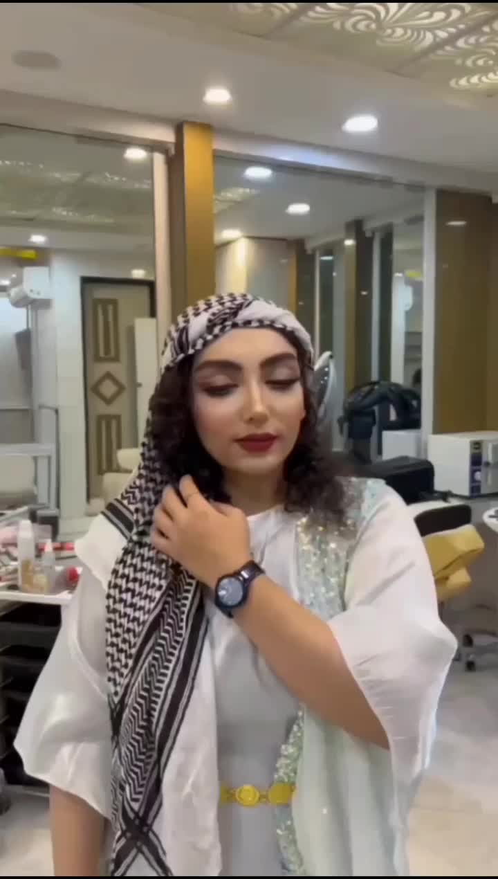 آموزش تخصصی میکاپ وارائه خدمات میکاپ محفلی حرفه ای|خدمات آرایشگری و زیبایی|کرمانشاه, |دیوار