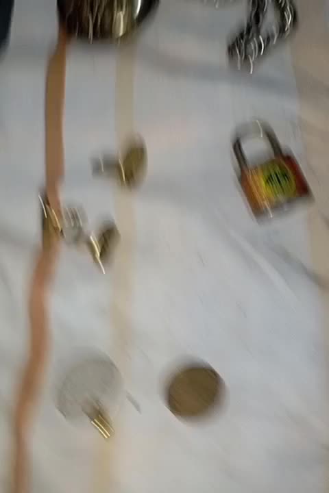 تعدادی اشیا قدیمی|کلکسیون اشیاء عتیقه|اصفهان, شاهزاده ابراهیم|دیوار