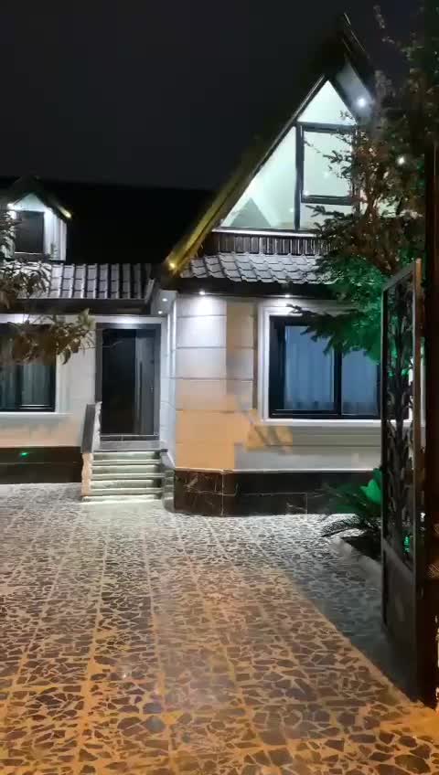 ویلا طرح سوئیسی ویو دار با جکوزی|اجارهٔ کوتاهمدت ویلا و باغ|چالوس, |دیوار