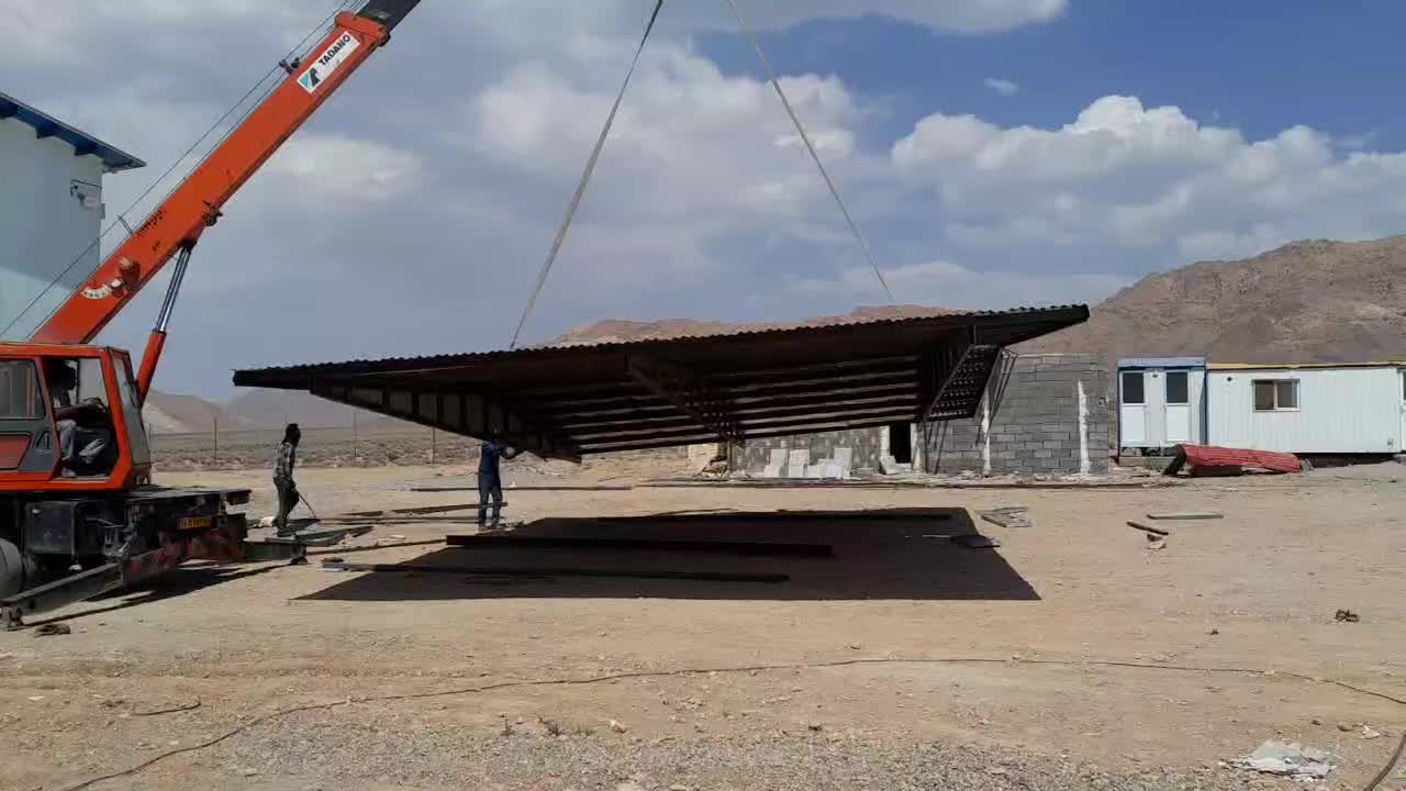 جوشکاری سیار ،اجرا پله و ساخت سایه بان بدون پایه .|خدمات پیشه و مهارت|بافت, |دیوار