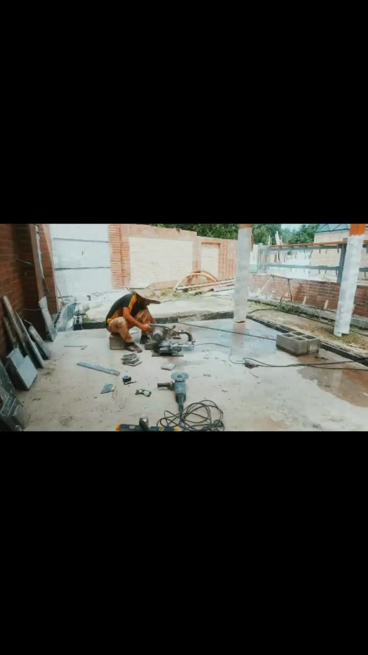 کاشیکاری خانه استخر،ایزوگام،باربیکیو|خدمات پیشه و مهارت|فومن, |دیوار