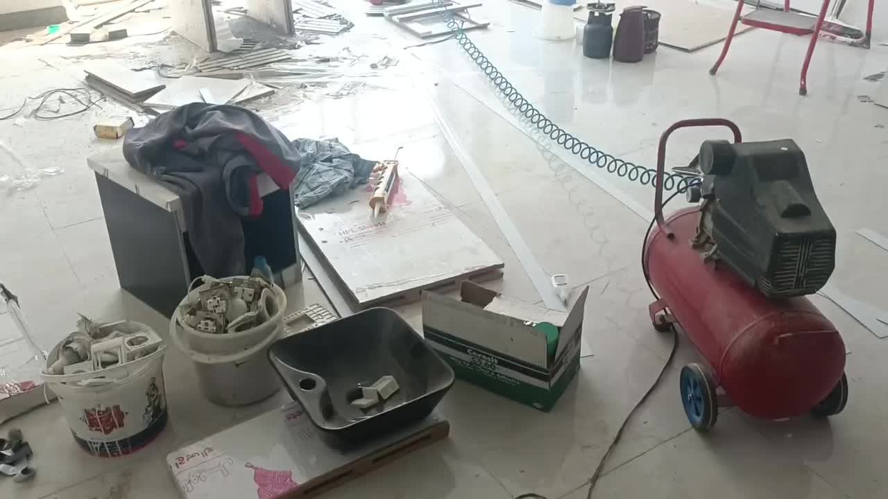 نصاب کابینت و کمد و دیوارکوب|مصالح و تجهیزات ساختمان|اصفهان, بوستان ناژوان|دیوار