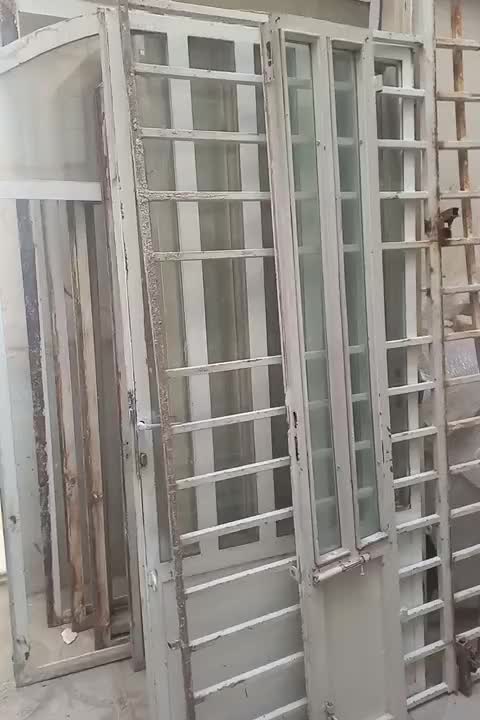 دربو پنجره فلزی در حد نو|مصالح و تجهیزات ساختمان|کرمانشاه, |دیوار
