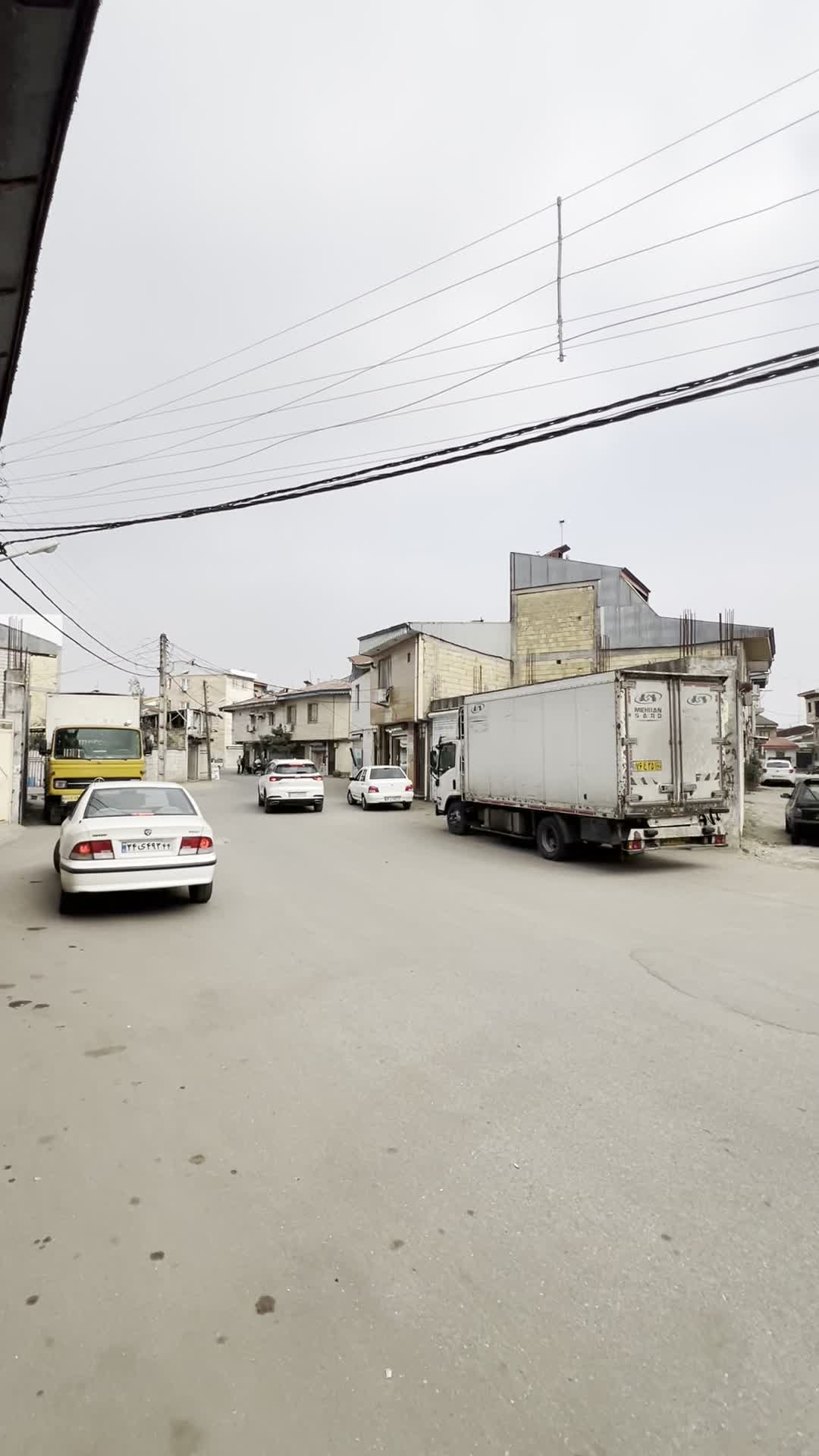 اجاره انبار یخسازی حمیدیان بر اصلی هنرپرور 200 متر|اجارهٔ مغازه و غرفه|رشت, ولکس|دیوار