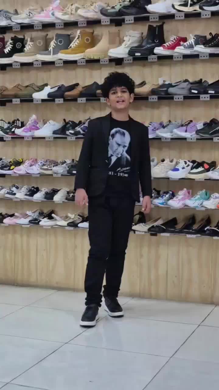 انواع کفش بچه گانه به قیمت تولیدی|کفش و لباس بچه|زنجان, |دیوار