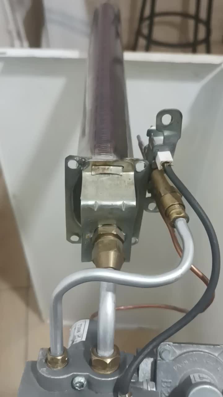 تعمیرات تخصصی پگیج ایران رادیاتور بوتان. ابگرمکن|خدمات پیشه و مهارت|اردبیل, |دیوار