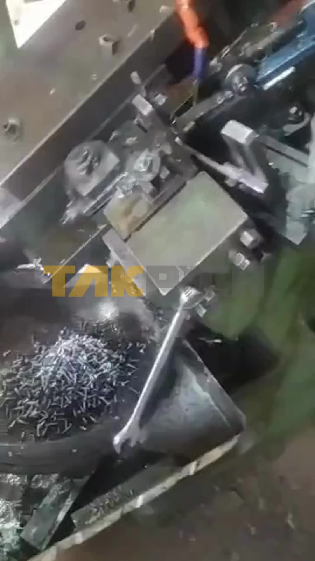 راه اندازی و مشاوره خط تولید پیچ و مهره ( تک پیچ )|ماشینآلات صنعتی|تهران, امام زاده حسن|دیوار