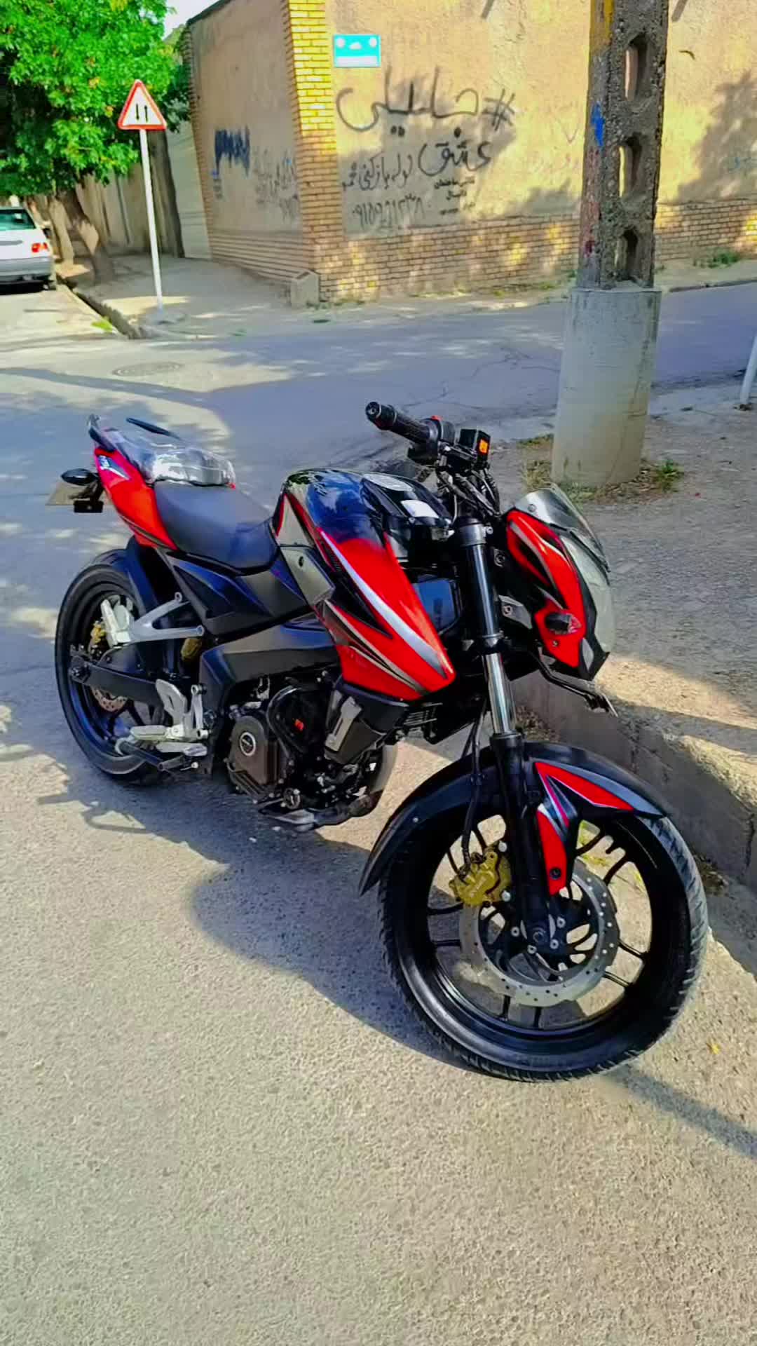 ان اس۲۰۰درحد خشک|موتورسیکلت|قوچان, |دیوار