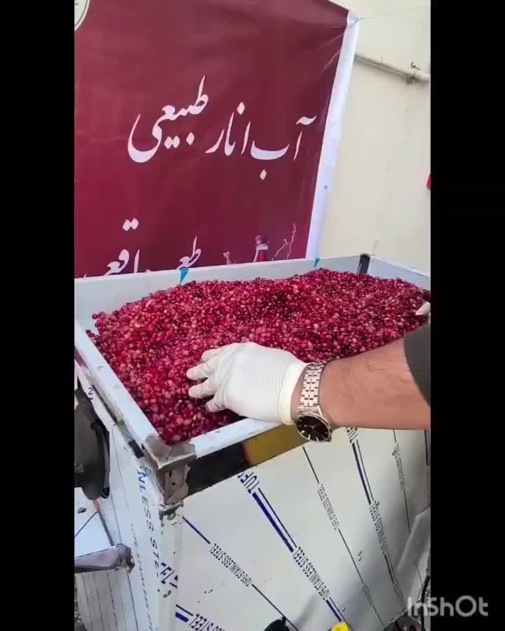 آب انار تازه از باغ . طبیعی  فقط لیتری ۱۰۰هزار|خوردنی و آشامیدنی|گرگان, |دیوار