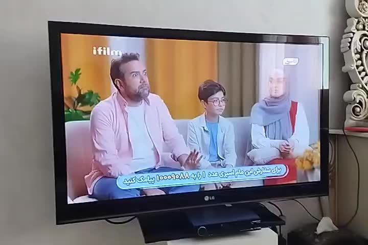 تلوزیون 42 معاوضه سایز تلوزیون 32|تلویزیون و پروژکتور|همدان, |دیوار
