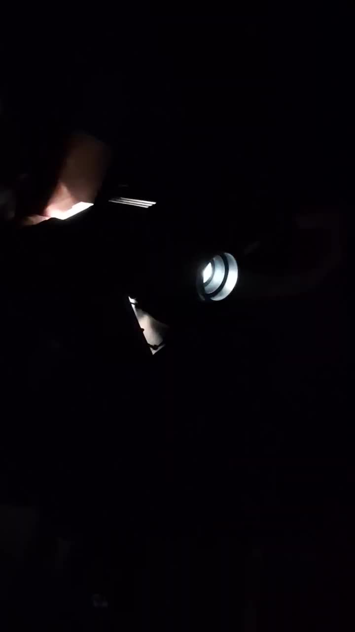 پروژکتور سالم|تلویزیون و پروژکتور|خوی, |دیوار