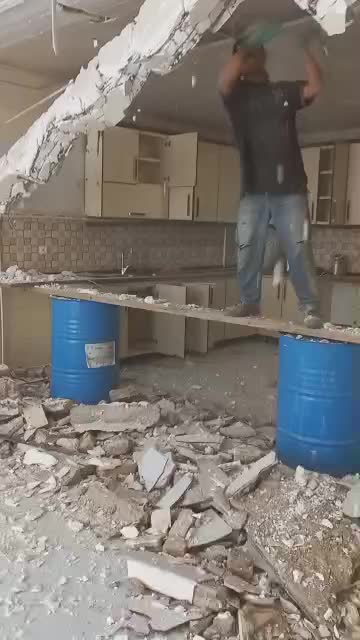 بازسازی کامل منزل ویلایی با نیکان استخر|مصالح و تجهیزات ساختمان|کرج, شهرک ویلایی ۳۲ دستگاه|دیوار