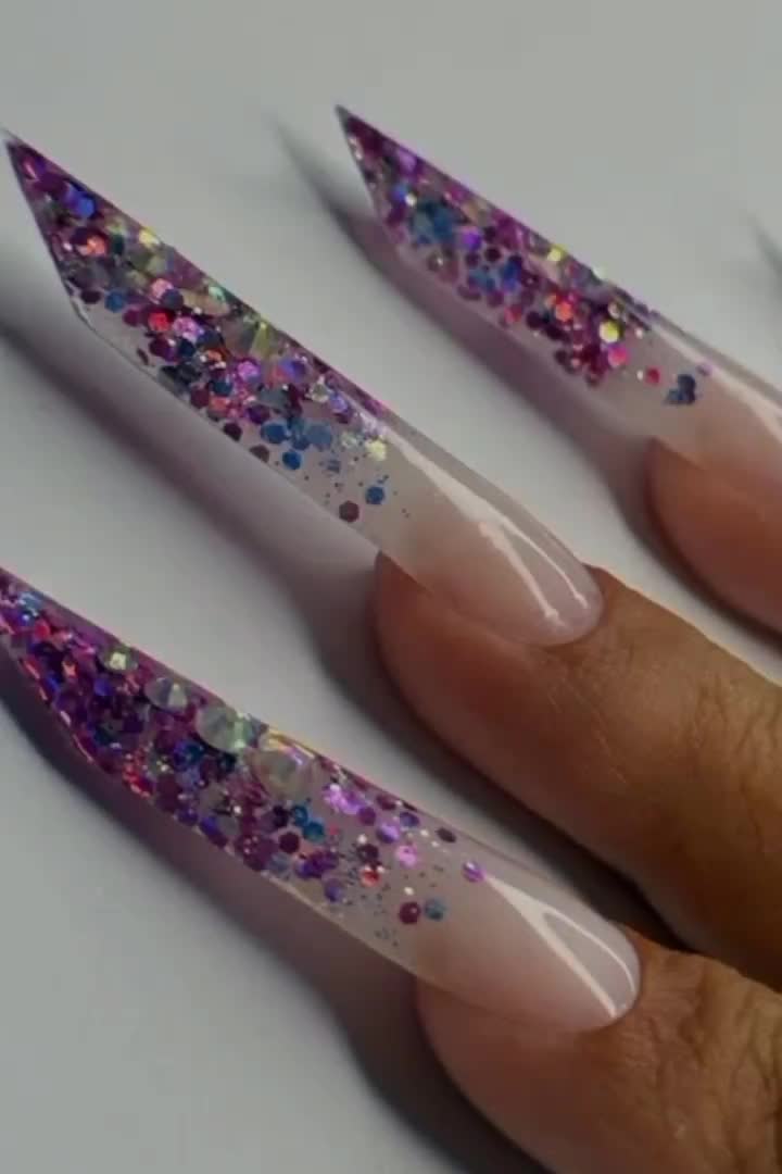 آموزش و کاشت ناخن حرفه ایی|خدمات آرایشگری و زیبایی|فولادشهر, مسکن مهر فولادشهر|دیوار