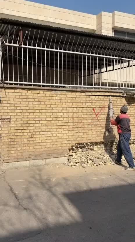 تخریب کاری ساز نگهبانی وجوشکاروبرشکار زیر قیمت|خدمات پیشه و مهارت|اصفهان, دشتستان|دیوار