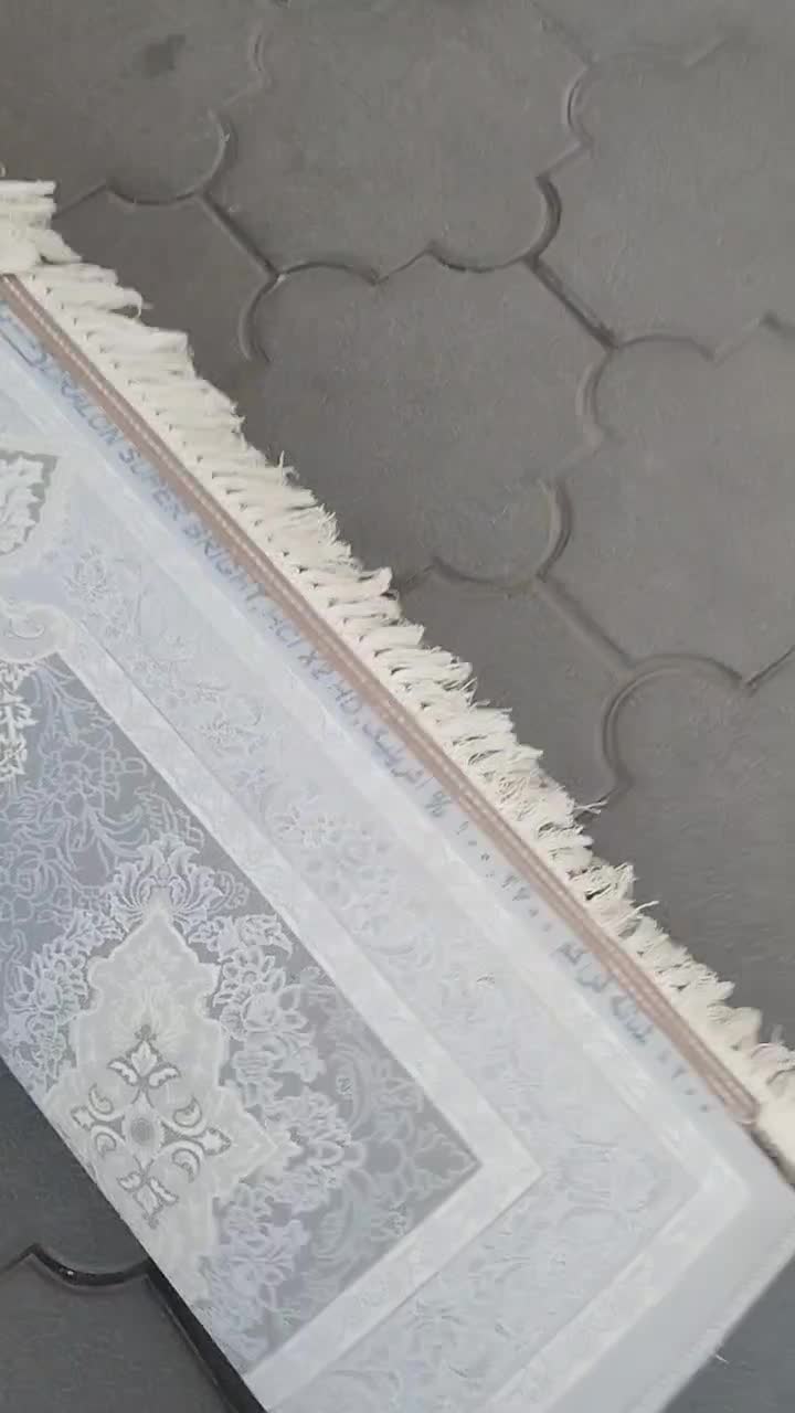 جفت ۹ متری ۱۲۰۰شانه در حد نو|فرش|میانه, |دیوار