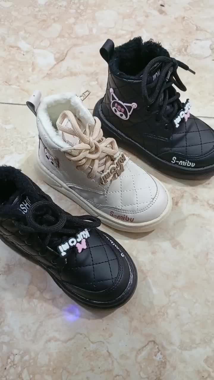 نیم بوت بچگانه خزدار|کفش و لباس بچه|تهران, قصر فیروزه ۱|دیوار