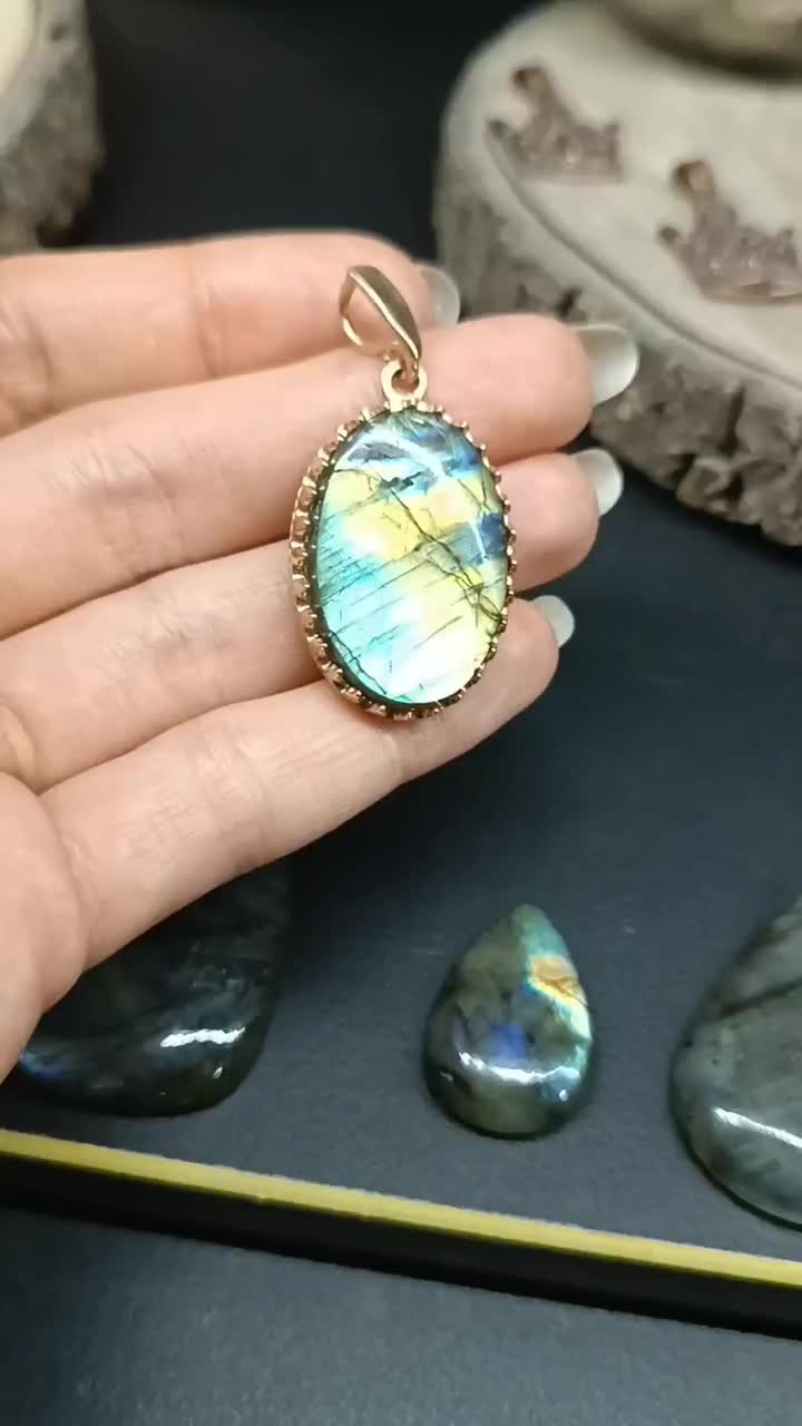 پلاک سنگی|بدلیجات|لاهیجان, شیشه گران|دیوار