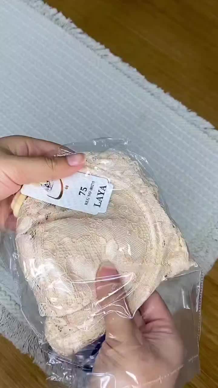 لباس زیر زنانه|لباس|پرند, فاز ۶|دیوار