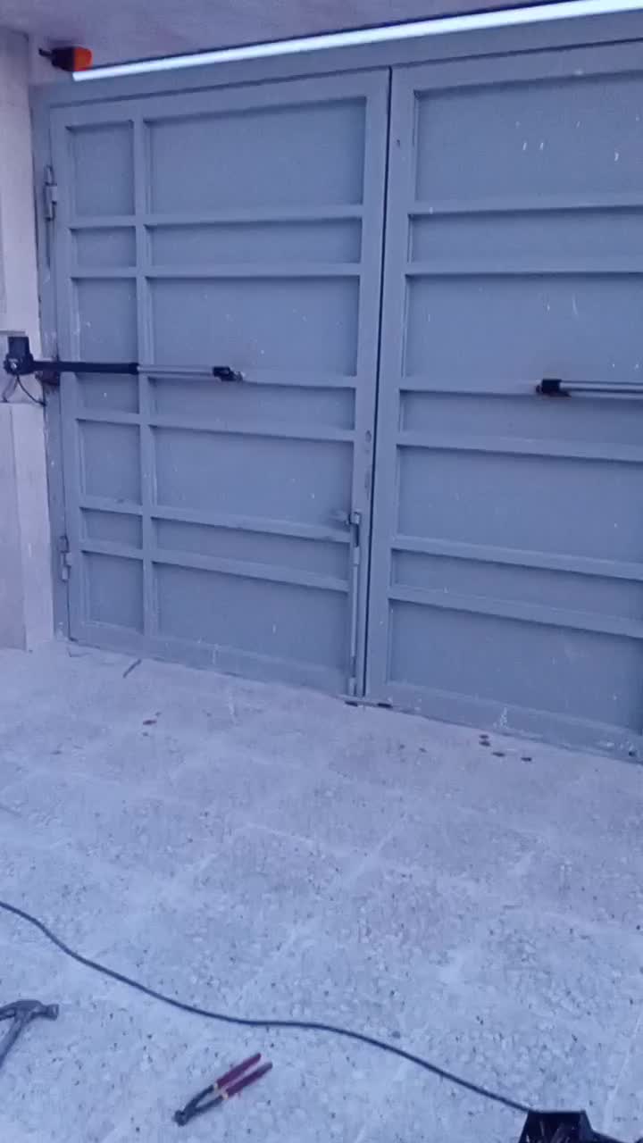 درب کرکره برقی.جک بازویی.شیشه سکوریت|خدمات پیشه و مهارت|صدرا-فارس, فاز ۱|دیوار