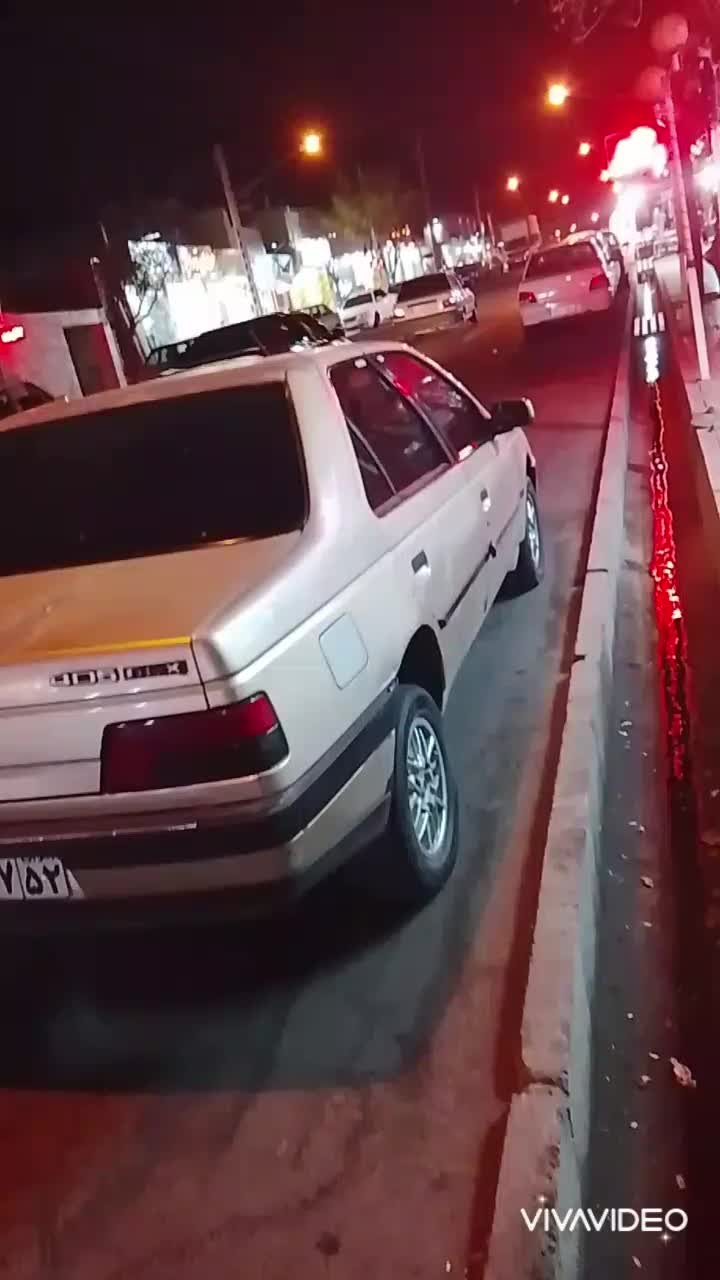 ۴۰۵پژ مدل۸۲|خودرو سواری و وانت|بیرجند, |دیوار