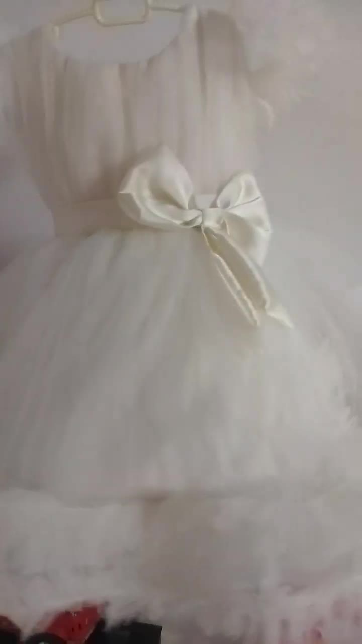 لباس عروس|لباس|تربت‌حیدریه, اندیشه|دیوار