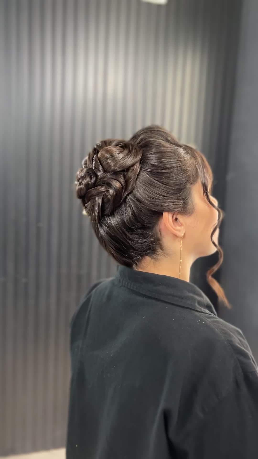 میکاپ و شنیون  عروس قیمت جشنواره|خدمات آرایشگری و زیبایی|قم, سالاریه|دیوار