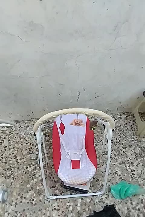 صندلی غذا بچه روروعک و گهواره خواب نوزاد تا دوسال|اسباب و اثاث بچه|رشت, کوی یخ|دیوار