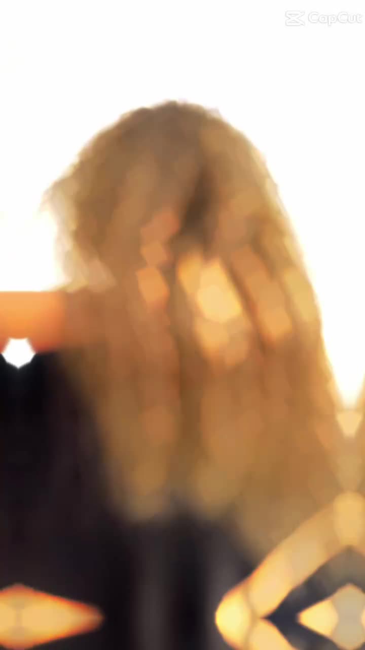 مشتری ۳تامشتری بیاره یک ترمیم رشد ریشه رایگان داره|خدمات آرایشگری و زیبایی|رشت, معلم|دیوار