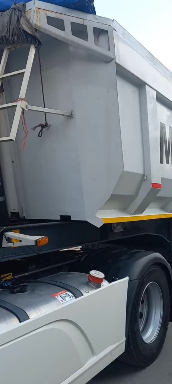 کمپرسی ۳ محور|خودرو سنگین|نقده, |دیوار