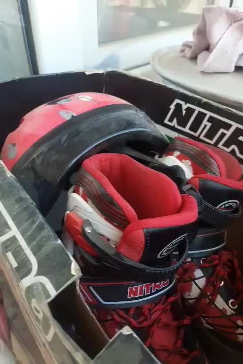 اسکیت قرمز مارک نیترو|دوچرخه، اسکیت، اسکوتر|فردیس, سرحد آباد|دیوار