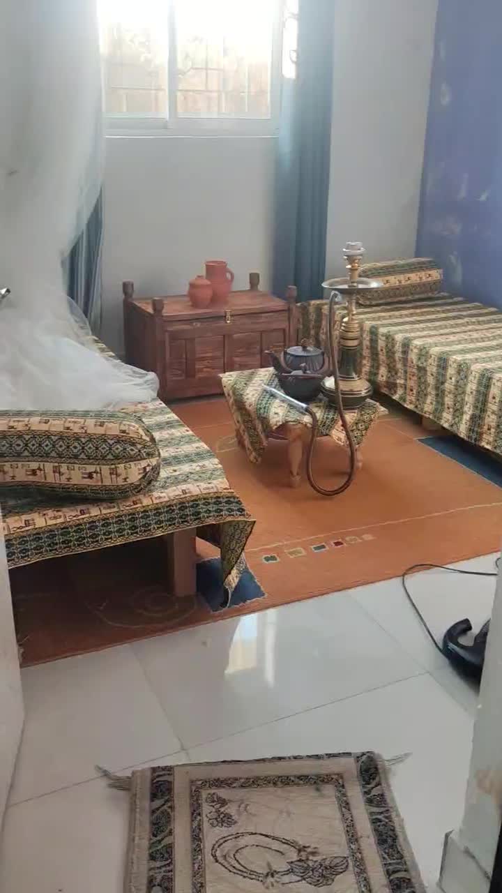 شاه نشین همراه بالش گرد رو فرشی ملافه ضخیم|سرویس روتختی|تهران, منیریه|دیوار