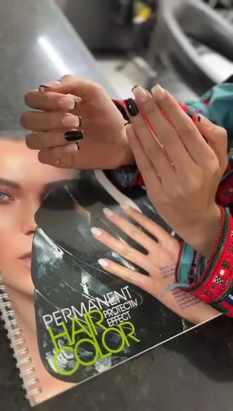 کاشت و طراحی تخصصی ناخن|خدمات آرایشگری و زیبایی|خاش, |دیوار