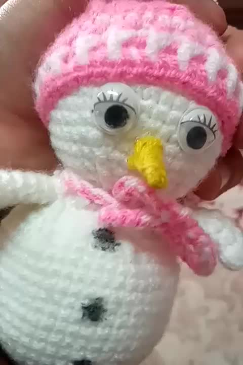 سلام این عروسک ادم برفی قیمت ۱۰۰ تومن|اسباب‌بازی بچه|خمینی‌شهر, |دیوار