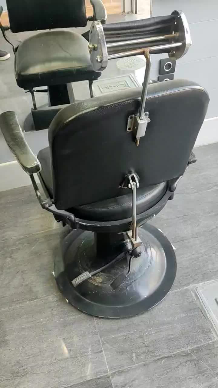 صندلی آرایشگاه برند اروند|آرایشگاه و سالنهای زیبایی|شاهینشهر, نظامی|دیوار