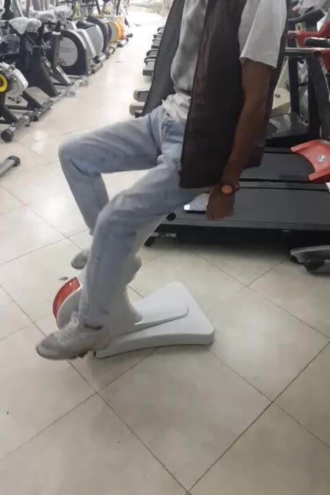 دوچرخه ثابت آکبند FREE CYCLE  سبک  و کم جا|تجهیزات ورزشی|تبریز, |دیوار