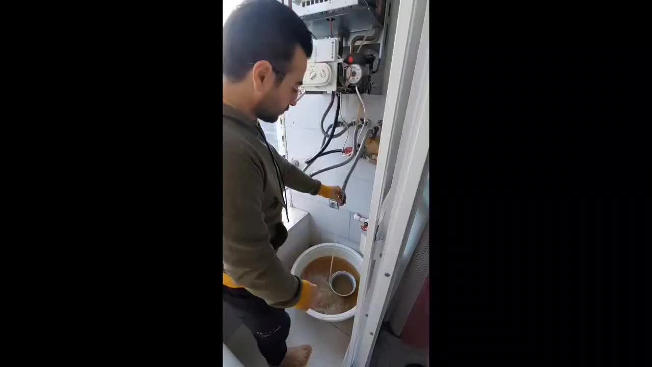 تعمیرات و سرویس تخصصی پکیج دیواری و کولر گازی|خدمات پیشه و مهارت|رشت, استقامت ۱|دیوار