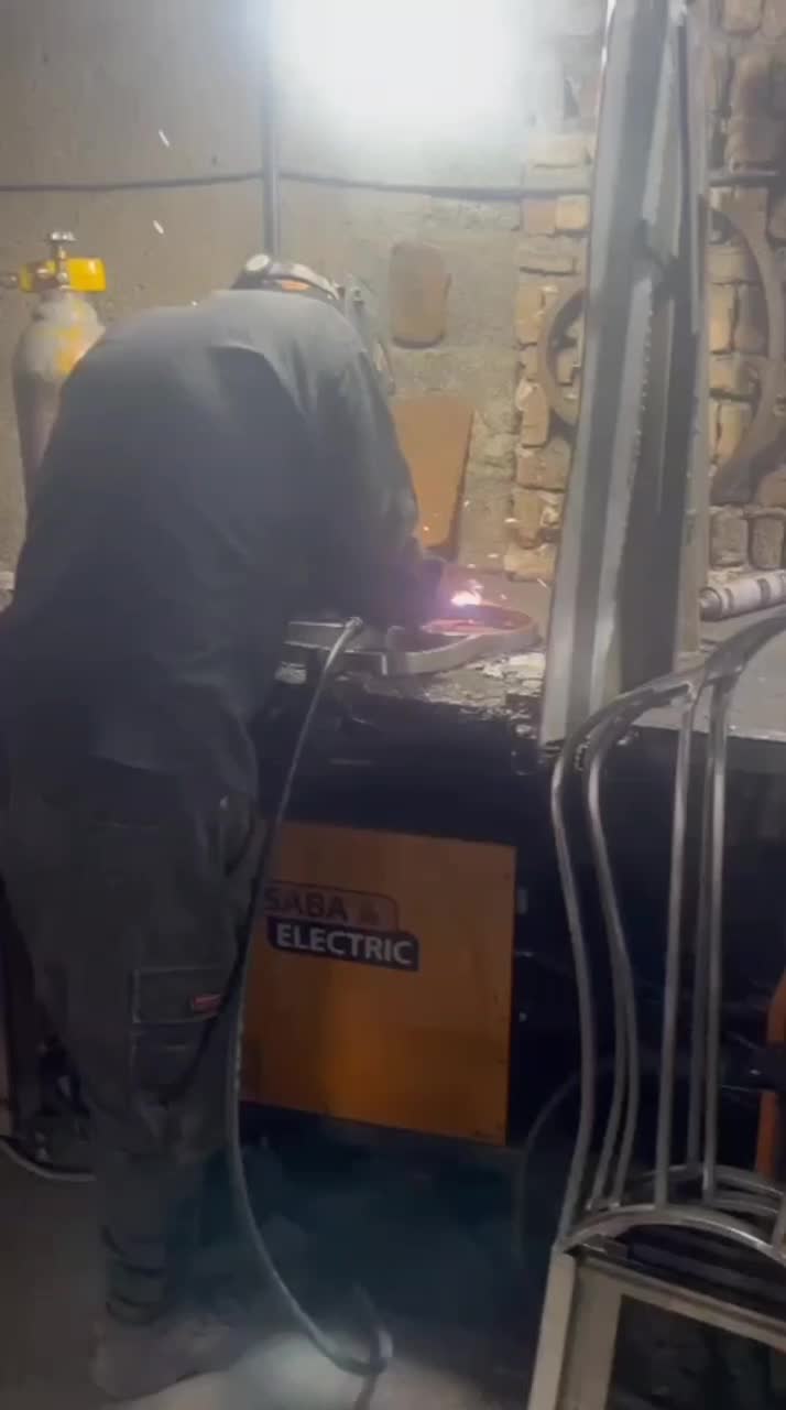 صندلی تالار اشک ناز|میز و صندلی غذاخوری|احمدآبادمستوفی, |دیوار