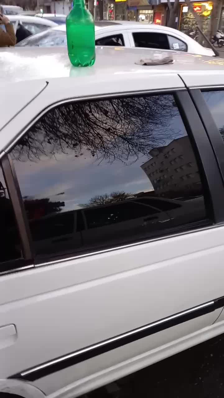 نصب شیشه دودی آمریکائی کاورسقف اسپورت متین حتی محل|خدمات موتور و ماشین|تبریز, |دیوار
