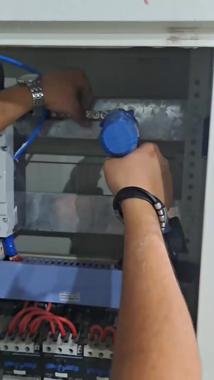 برقکاری ساختمان و صنعتی تخصصی و جامع|خدمات پیشه و مهارت|دماوند, گیلاوند|دیوار