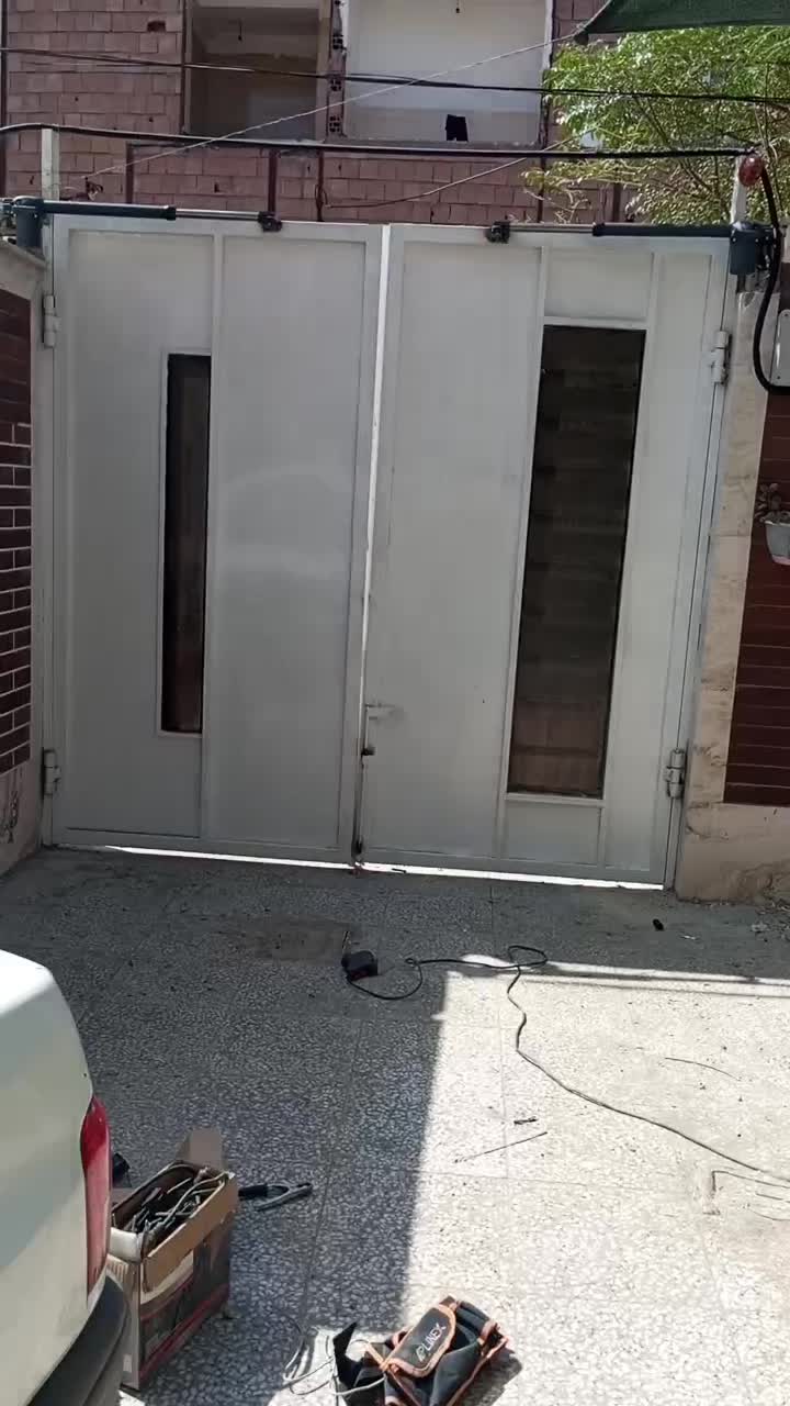 دوربین مدار بسته دزد گیر درب برقی|خدمات پیشه و مهارت|بافت, |دیوار