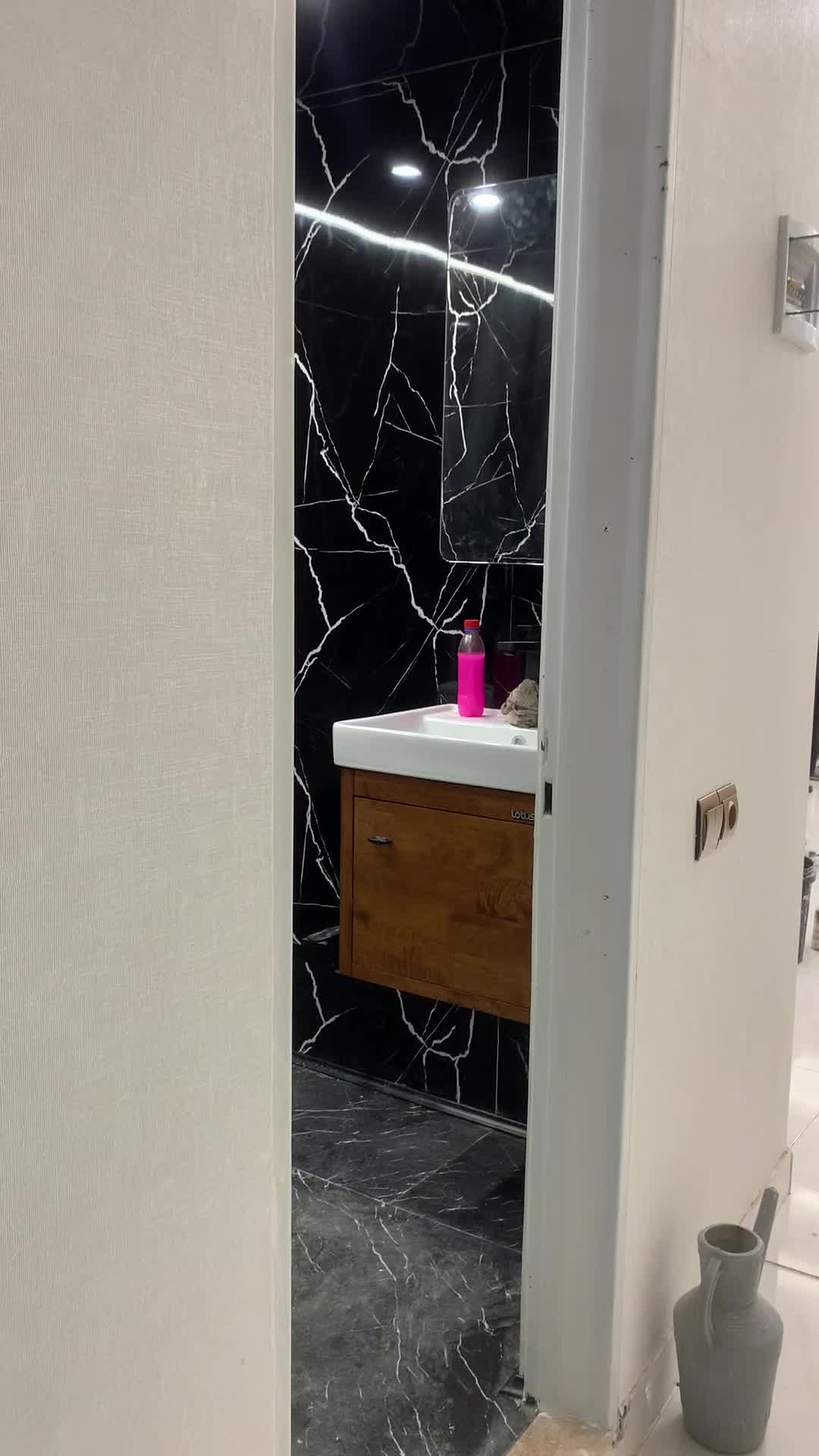 کاغذ دیواری. الان بخر دوماه دیگه پولشو بده|خدمات پیشه و مهارت|گرگان, |دیوار