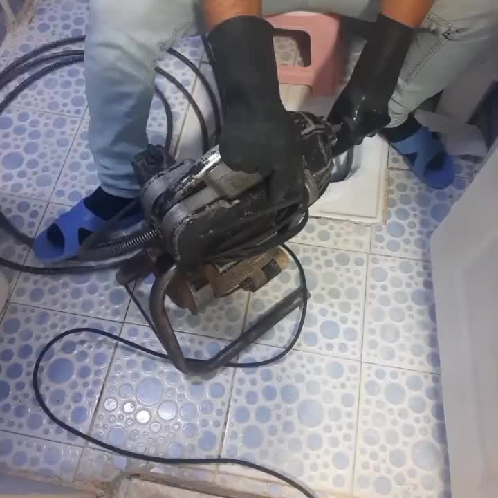 چاهبازکن بومی بازکردن گرفتگی فاضلاب فنرزدن فنرزنی|خدمات پیشه و مهارت|یزد, |دیوار