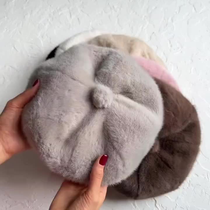 کلاه برت|لباس|تبریز, |دیوار