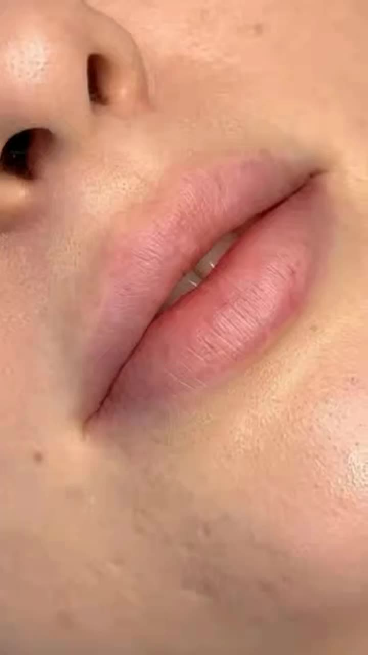 مرکز تخصصی افرینش لب روسی مادلینگ صورت بوتاکس و..|خدمات آرایشگری و زیبایی|اندیشه, |دیوار