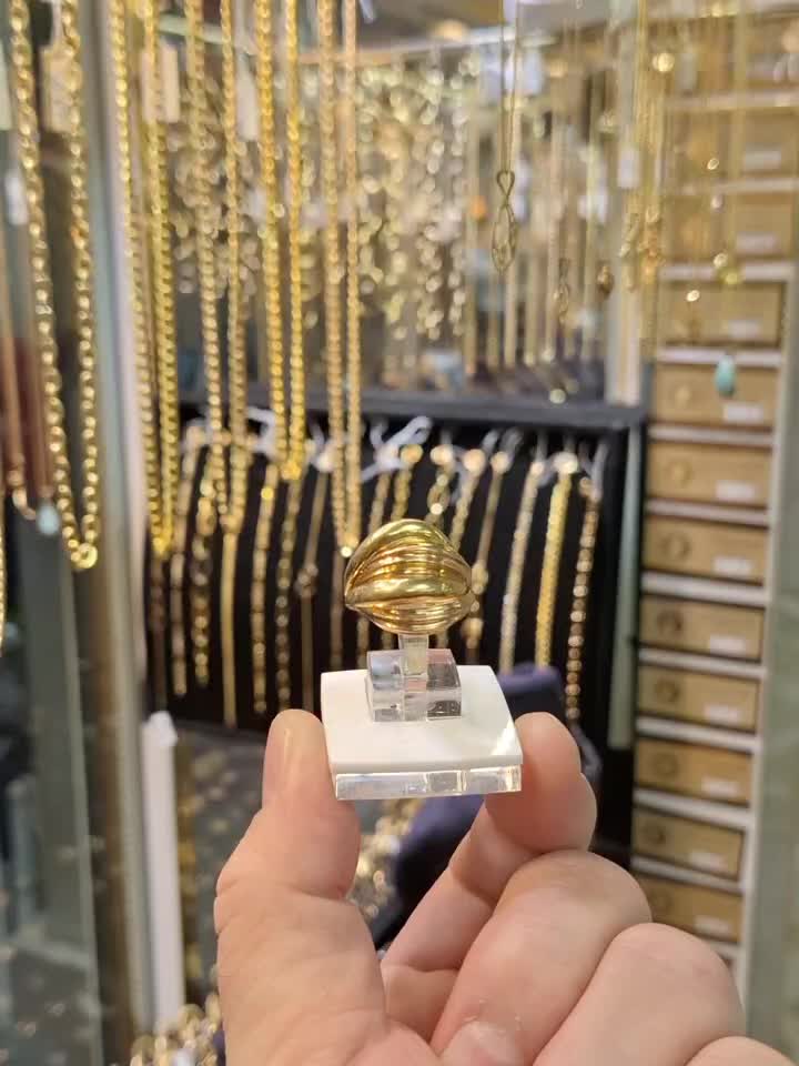 انگشتر لوکس بدون اجرت و مالیات فقط با ۴ درصد|جواهرات|رشت, فلسطین|دیوار