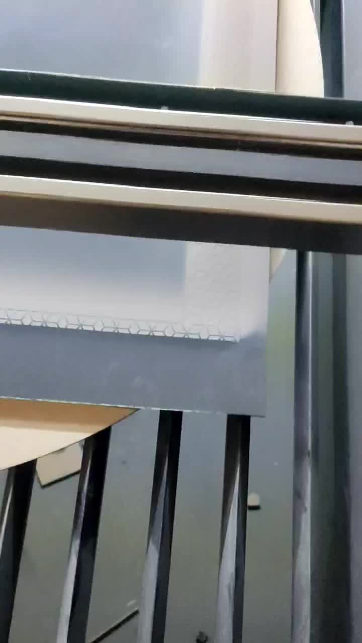 آینه با نورآفتابی|آینه|همدان, |دیوار