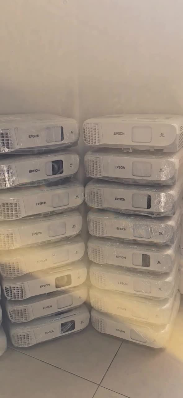 ویدیو پروژکتور اپسون مدل eb ۹۷۰ عمده موجود شد|تلویزیون و پروژکتور|تهران, صادقیه|دیوار